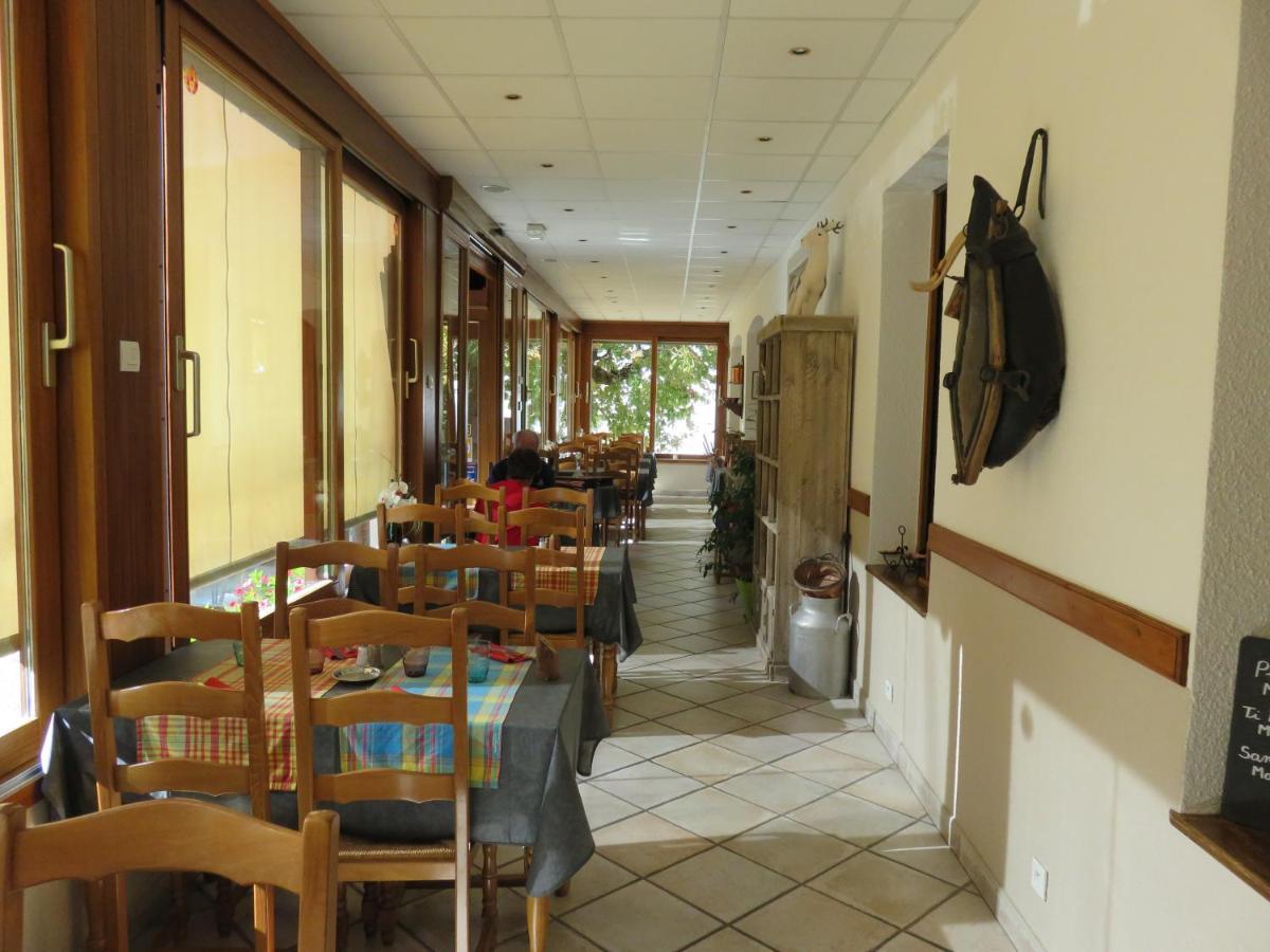 Clelles Hotel Restaurant Le Traineau מראה חיצוני תמונה
