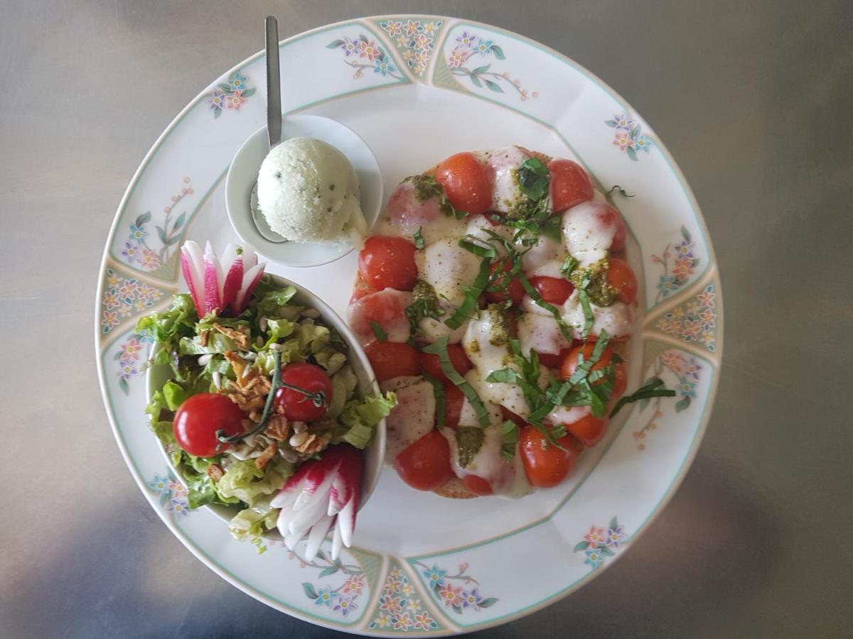 Clelles Hotel Restaurant Le Traineau מראה חיצוני תמונה